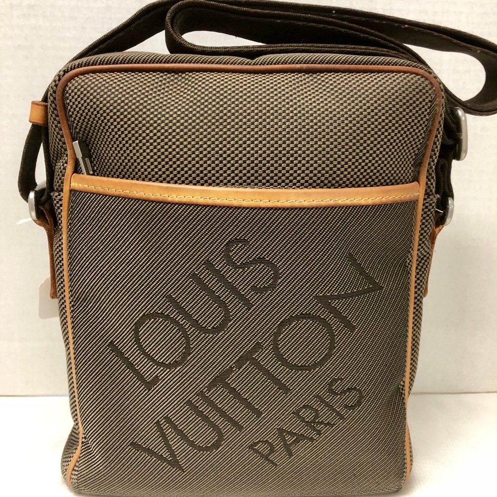 Louis Vuitton citadin Mm Giant cross terre